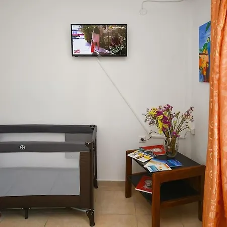 Apartment Achinos *2, Seaside, Between Ierapetra & Myrtos! *